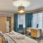 Finest Retreats - Towan House